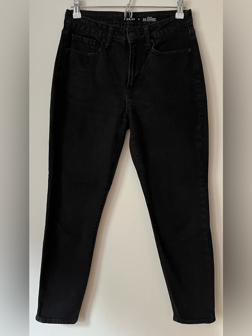 Old Navy • 4 • High Rise OG Straight Washed Black Denim Jeans